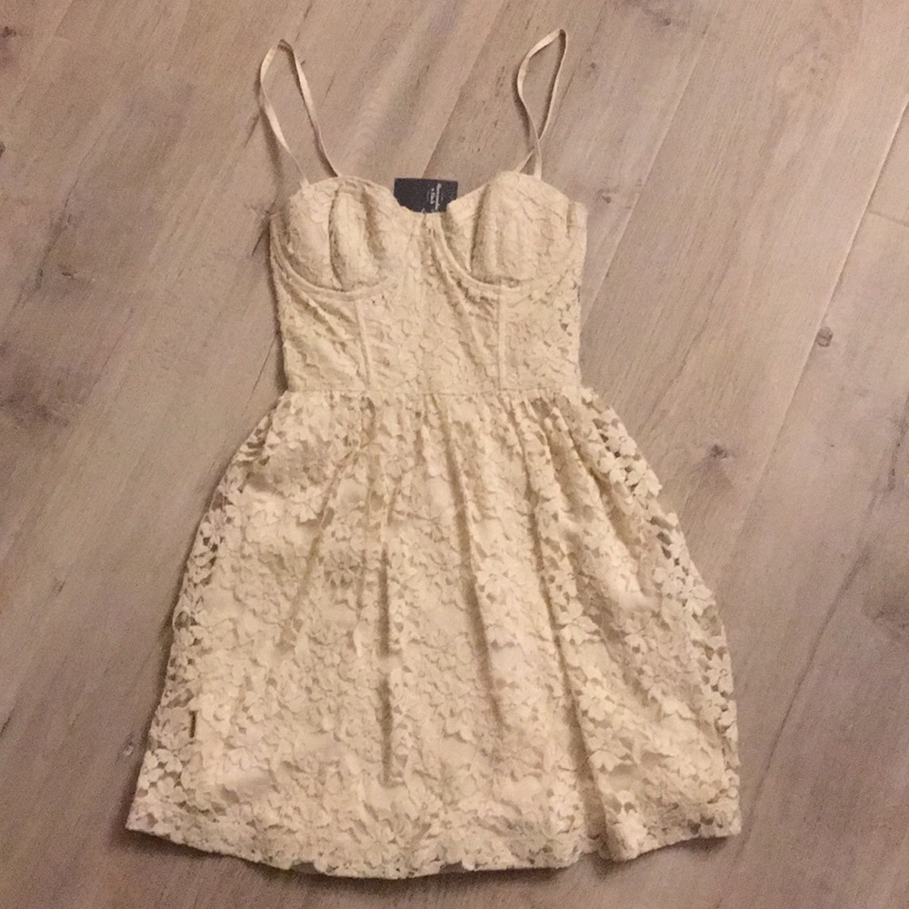 NWT Abercrombie & Fitch Cream Lace Bustier Dress